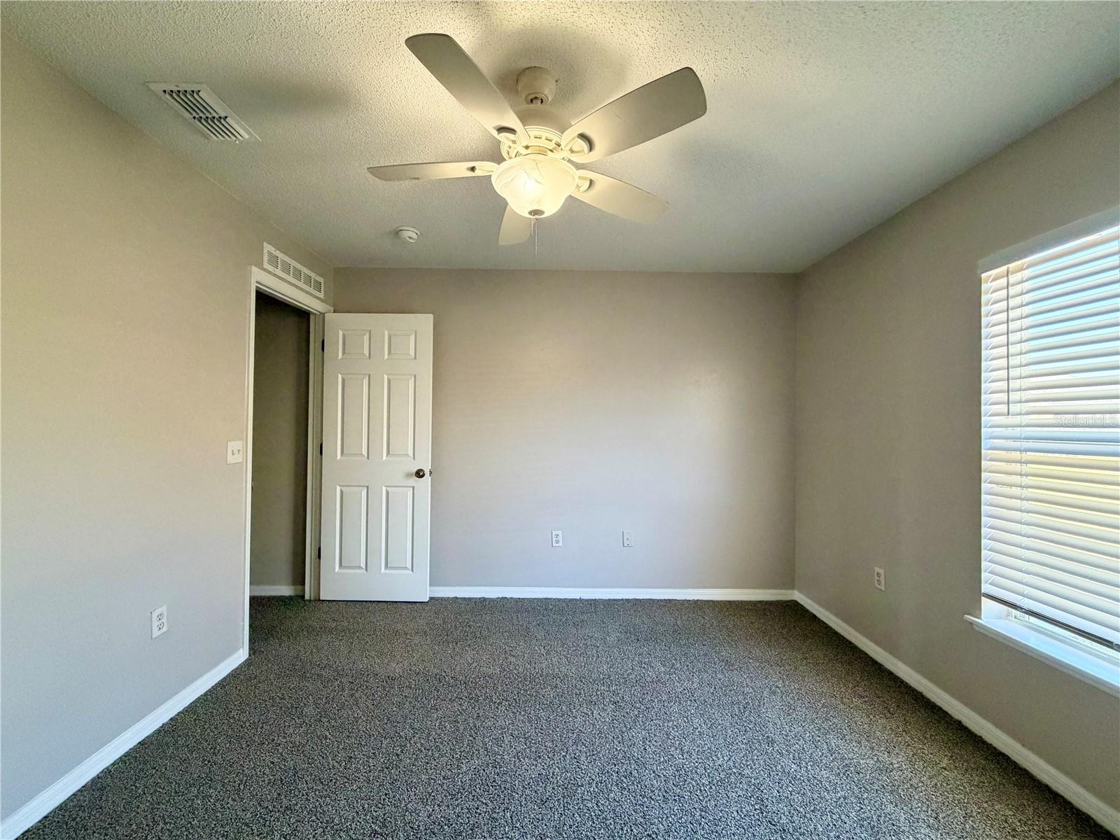 QUEENS COVE PH 04 - Residential