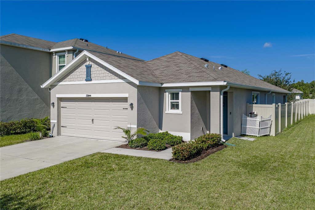 Photo of 32844 Brooks Hawk Lane, Wesley Chapel, FL 33543 (MLS # TB8539447)