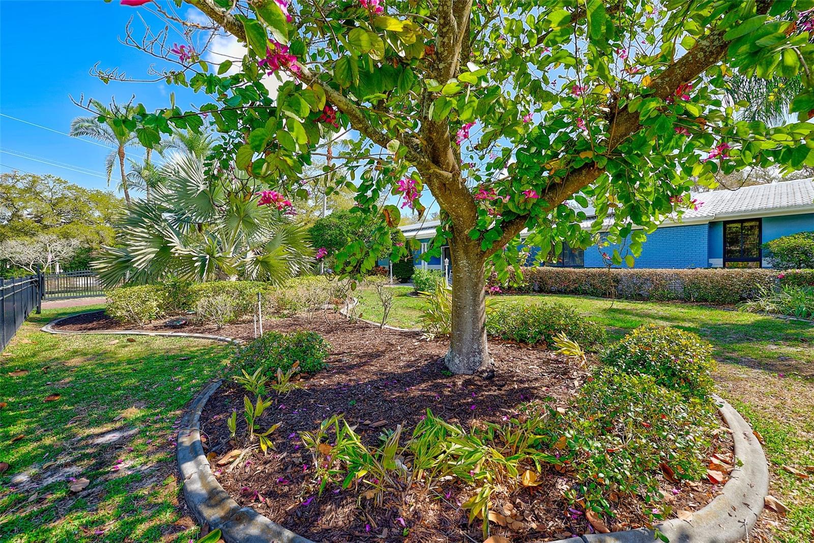 SHERWOOD MANOR - Residential