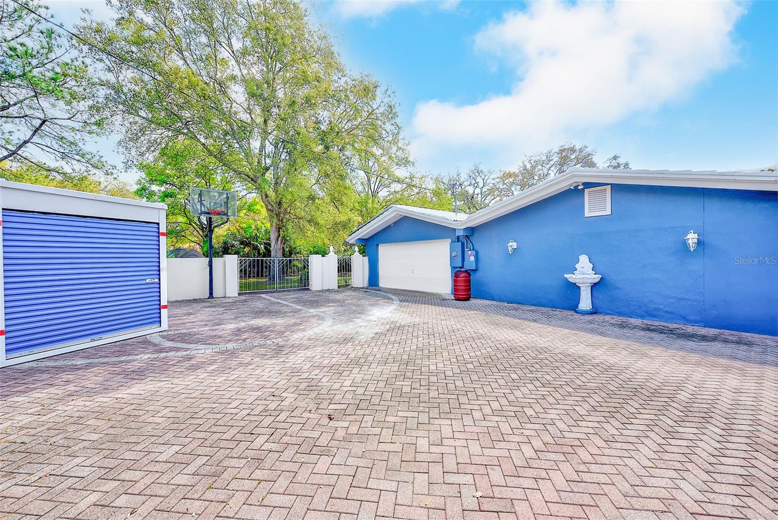 SHERWOOD MANOR - Residential