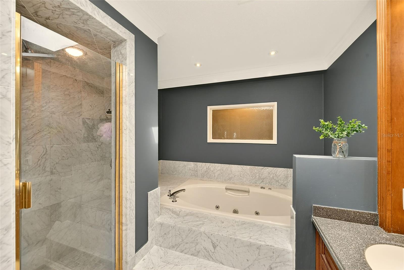 SHERWOOD MANOR - Residential