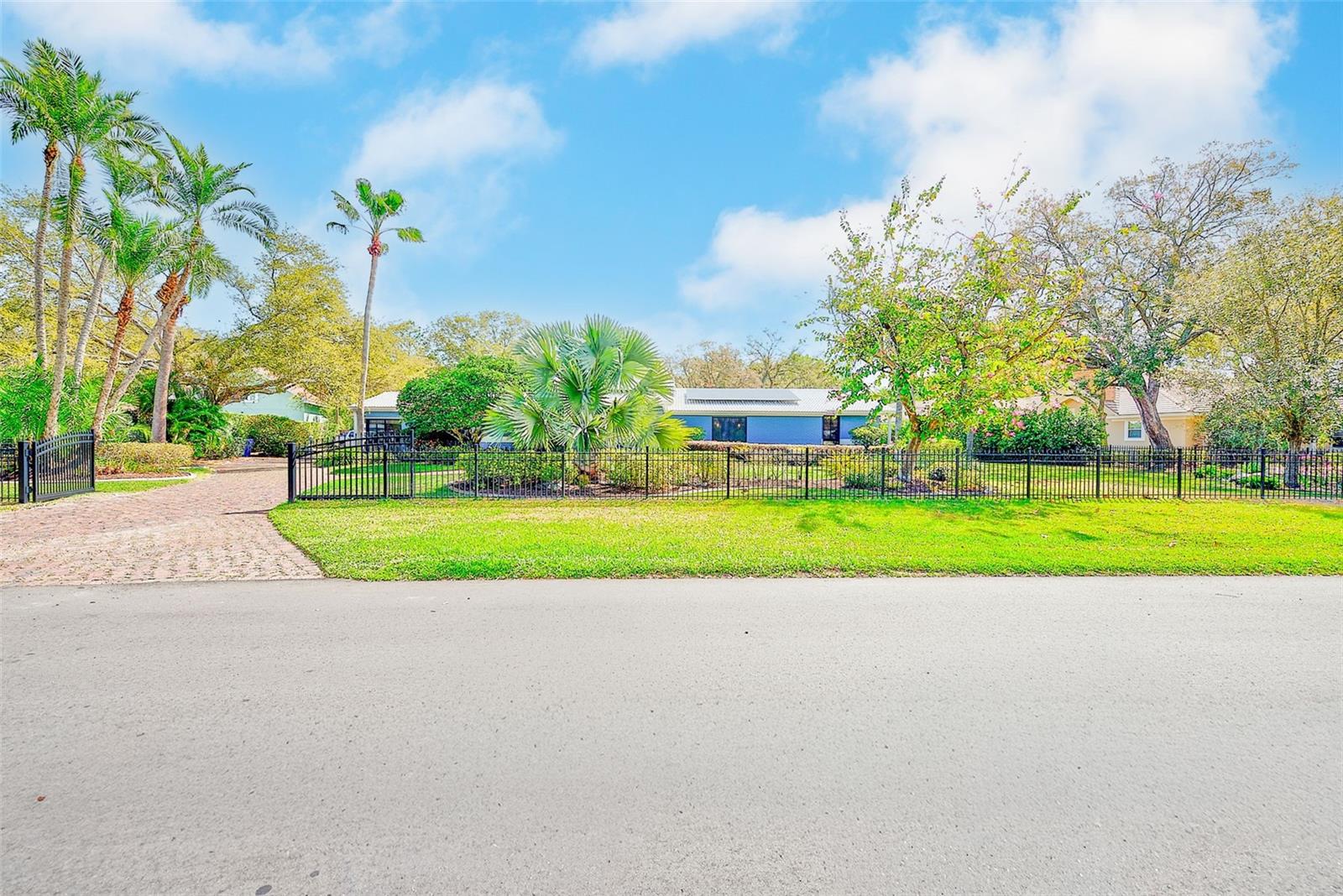 SHERWOOD MANOR - Residential