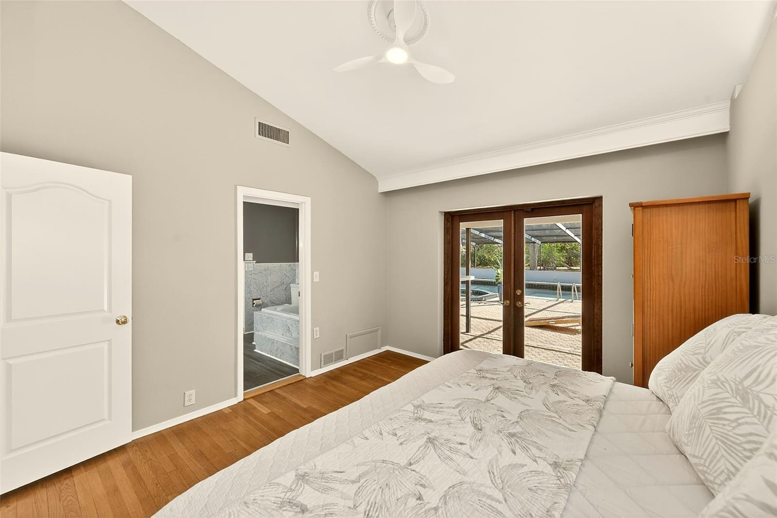 SHERWOOD MANOR - Residential