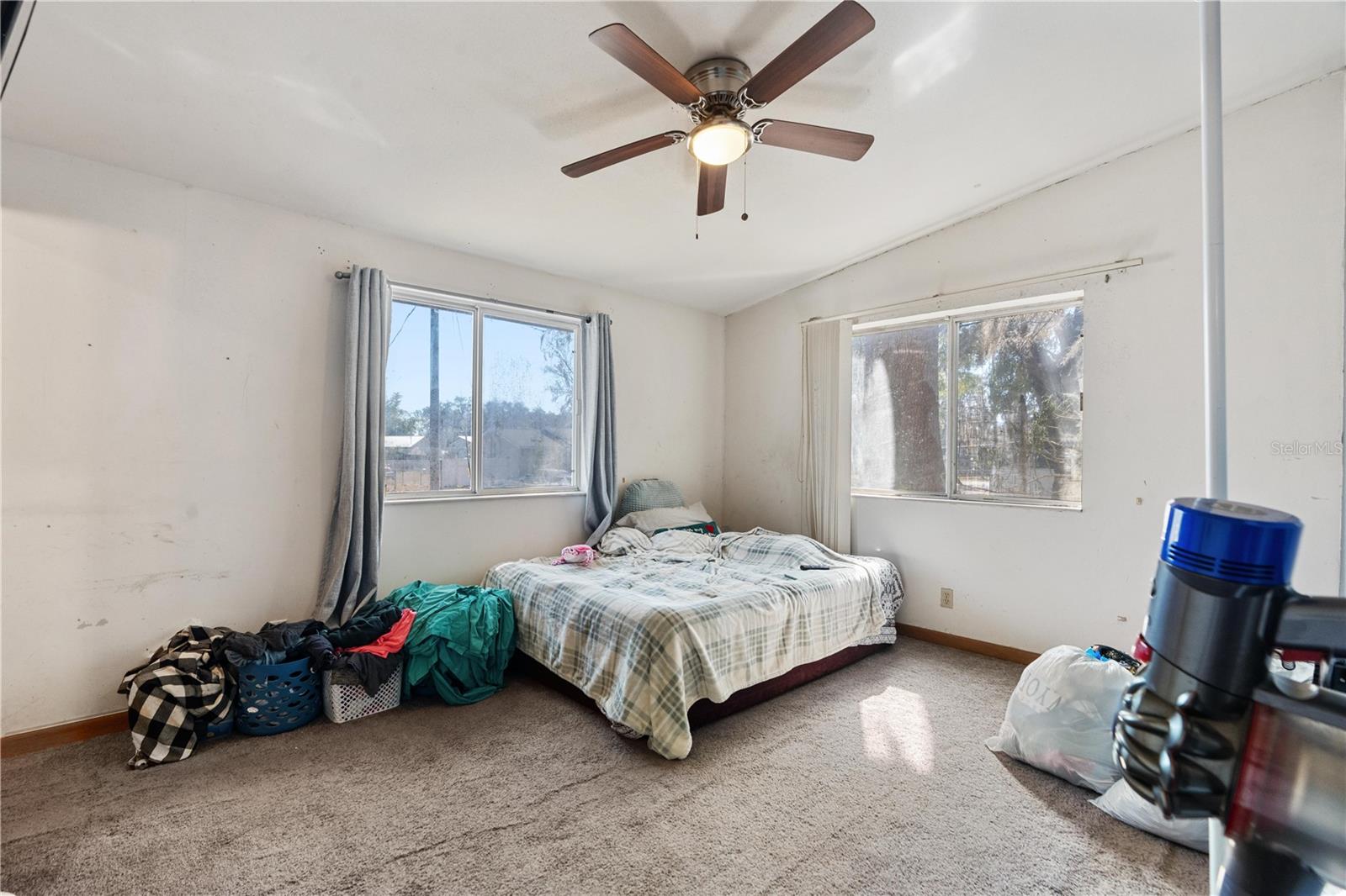 MOON LAKE ESTATES - Residential