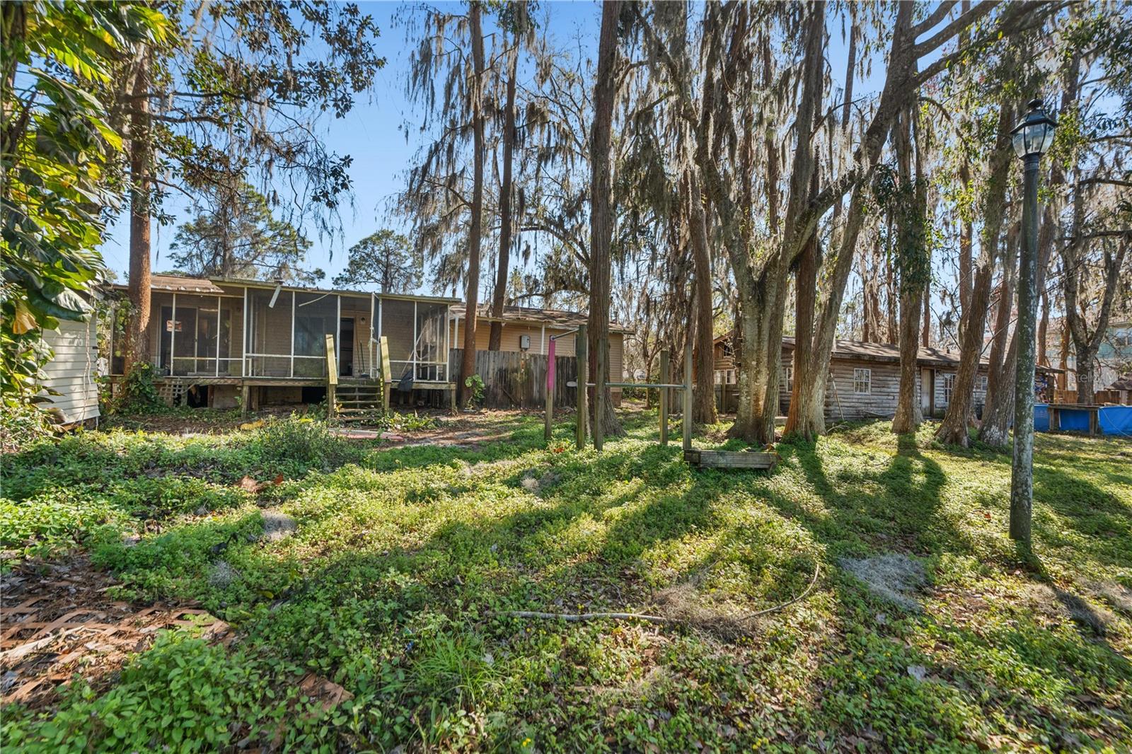 MOON LAKE ESTATES - Residential