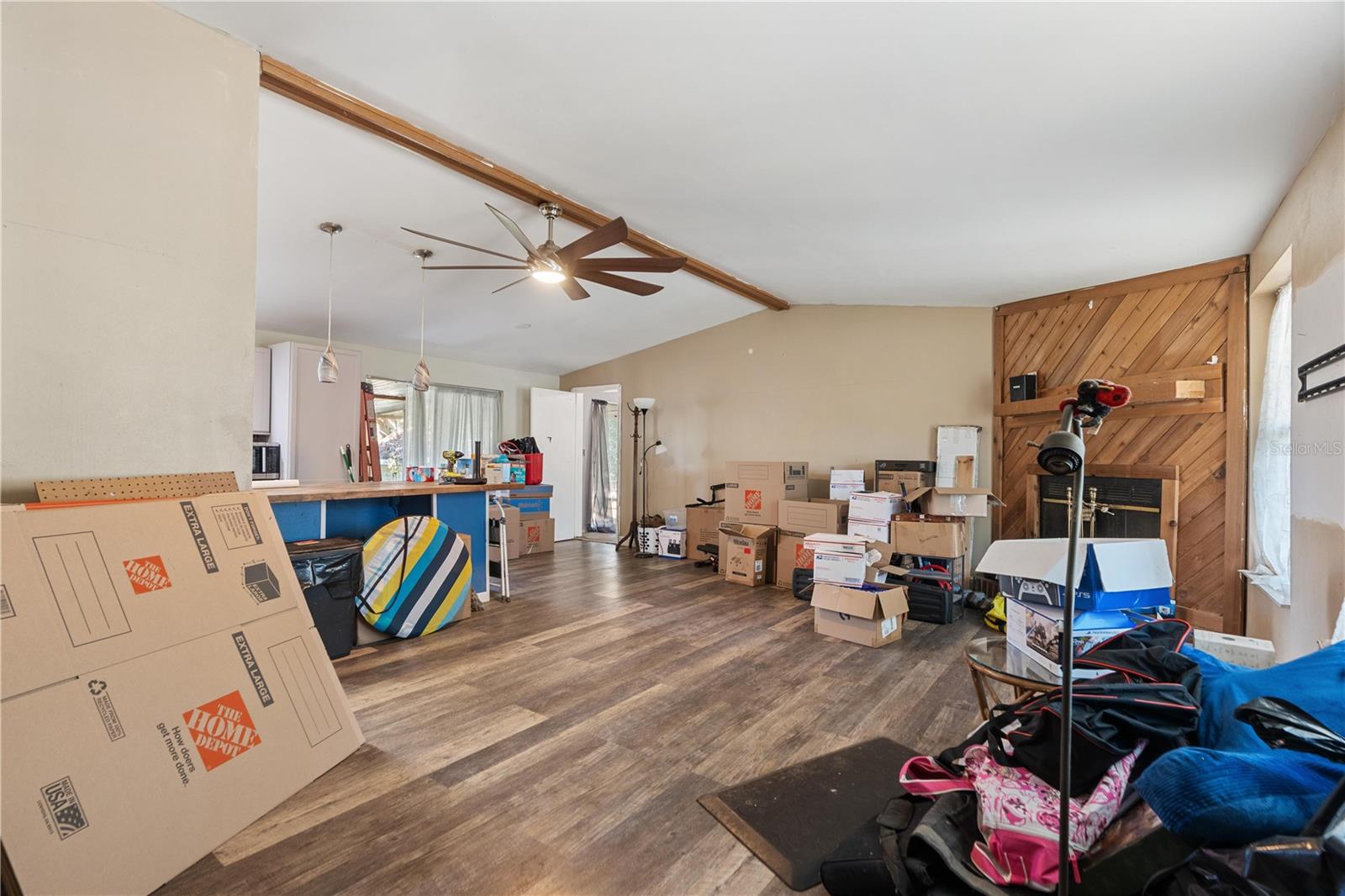 MOON LAKE ESTATES - Residential