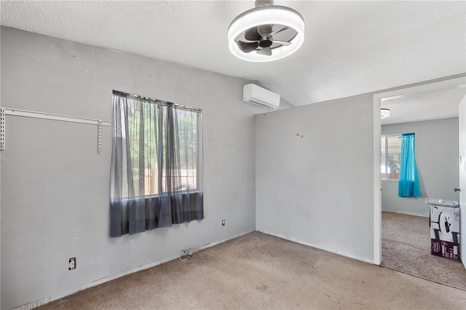 MOON LAKE ESTATES - Residential