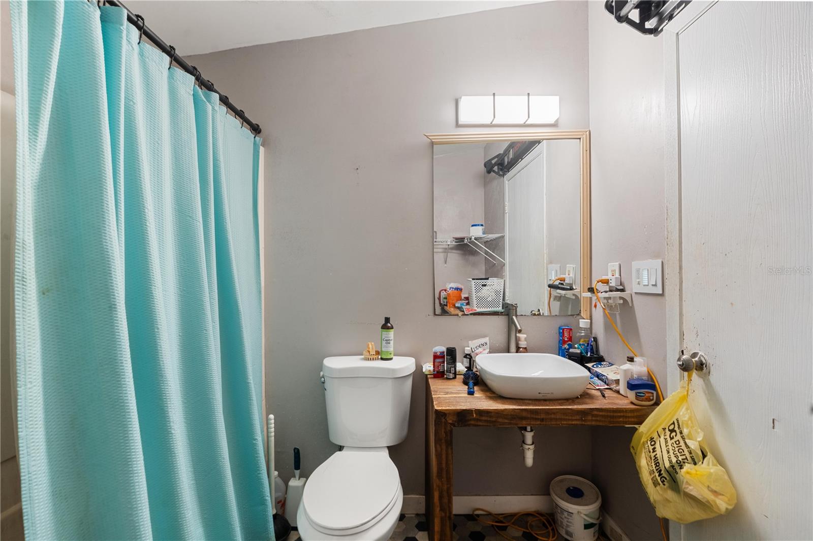 MOON LAKE ESTATES - Residential