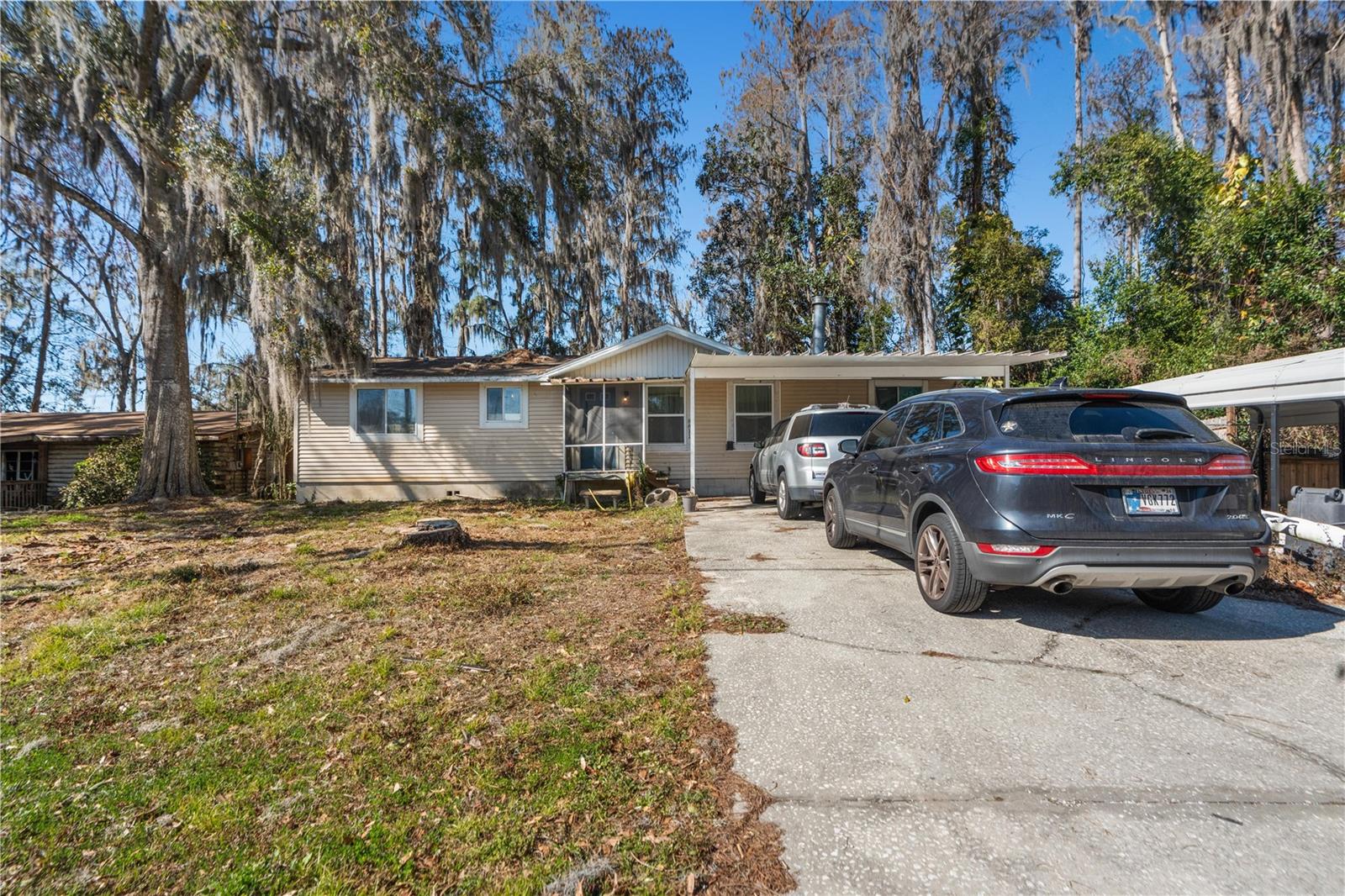 MOON LAKE ESTATES - Residential