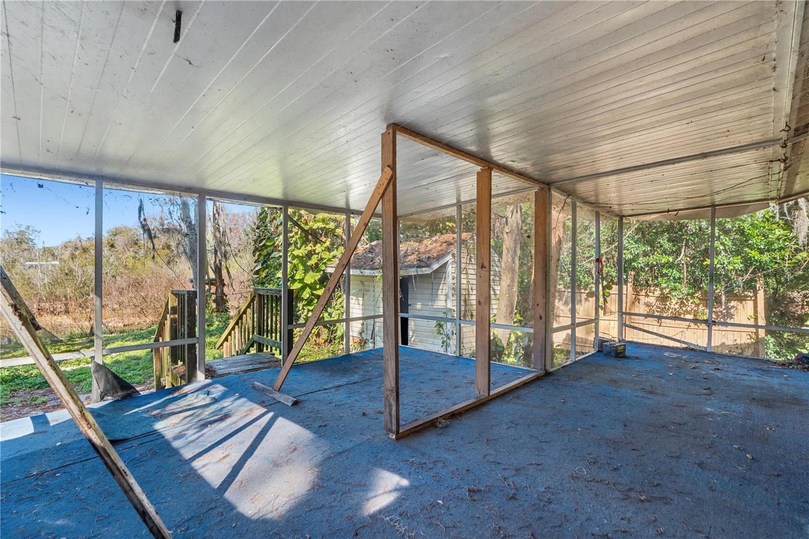 MOON LAKE ESTATES - Residential