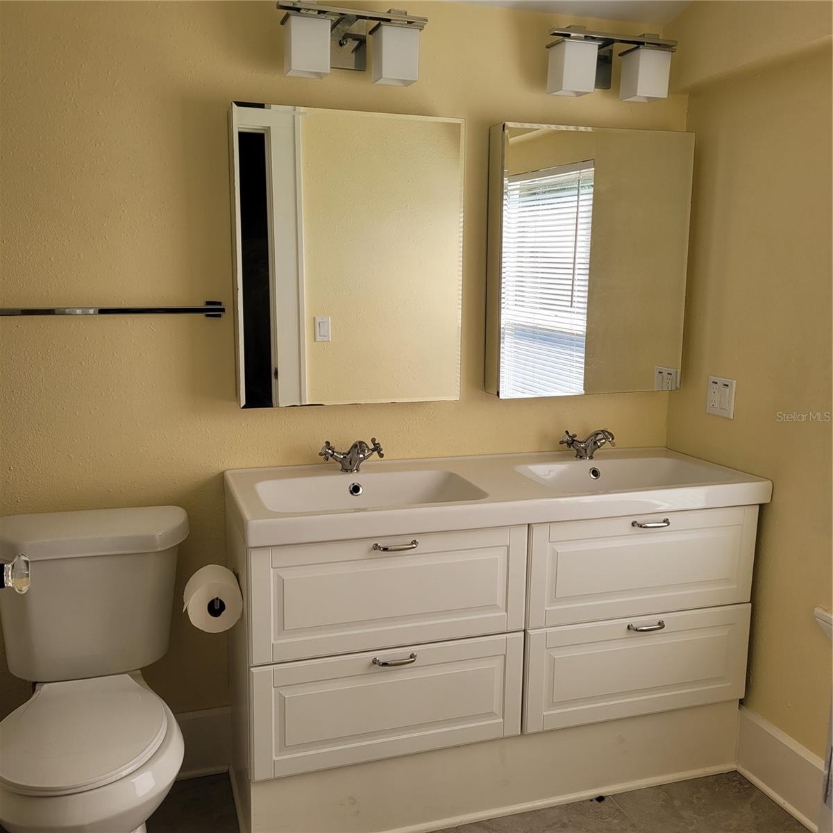 HALLS CENTRAL AVE 1 - Residential Lease