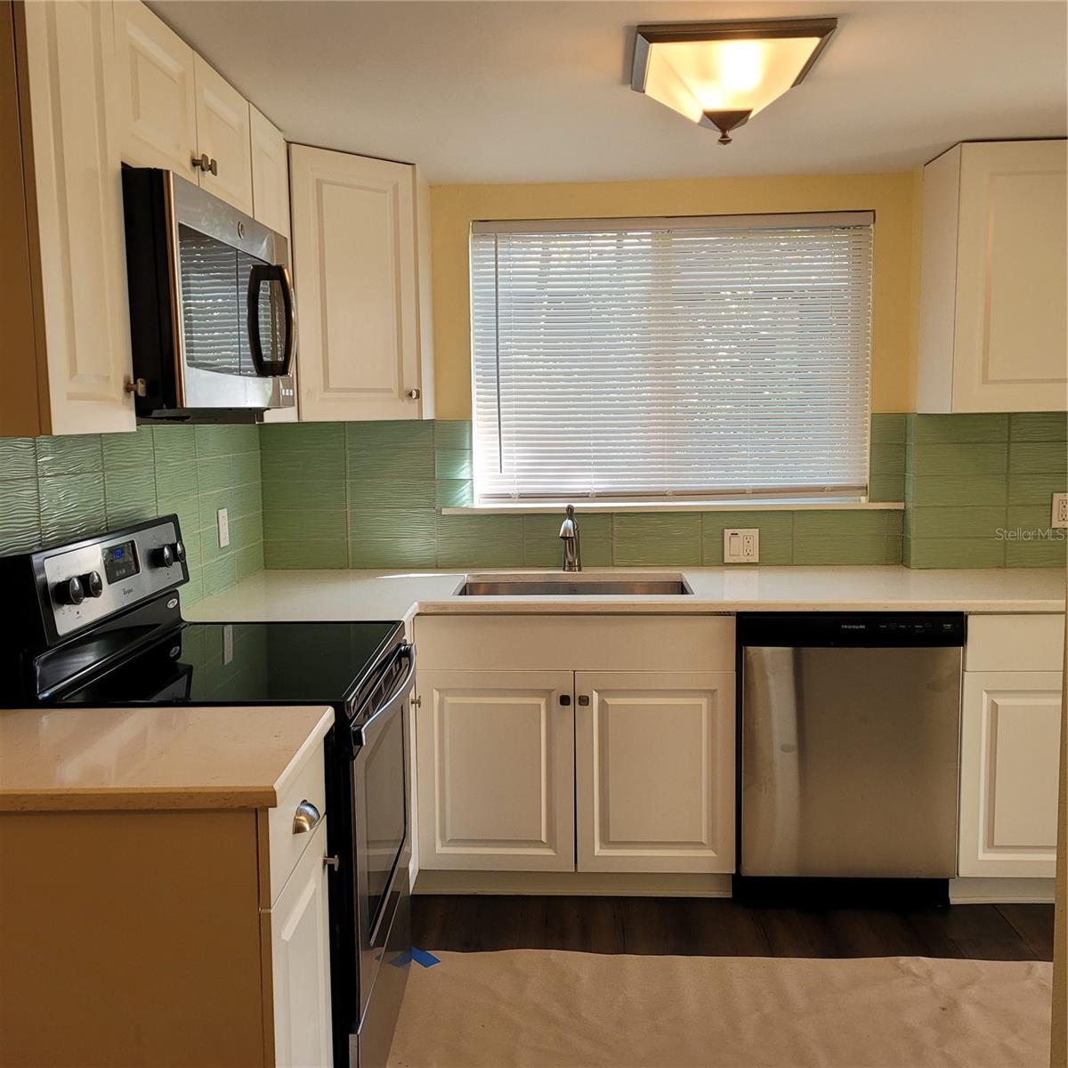 HALLS CENTRAL AVE 1 - Residential Lease