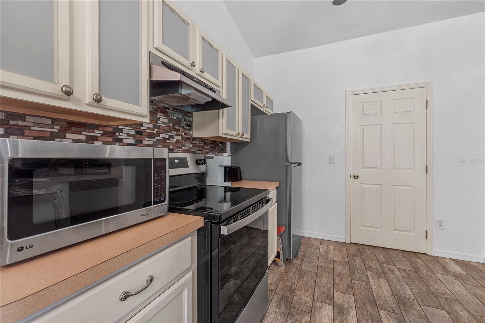 SILVER SPGS SHORES UN 42 - Residential