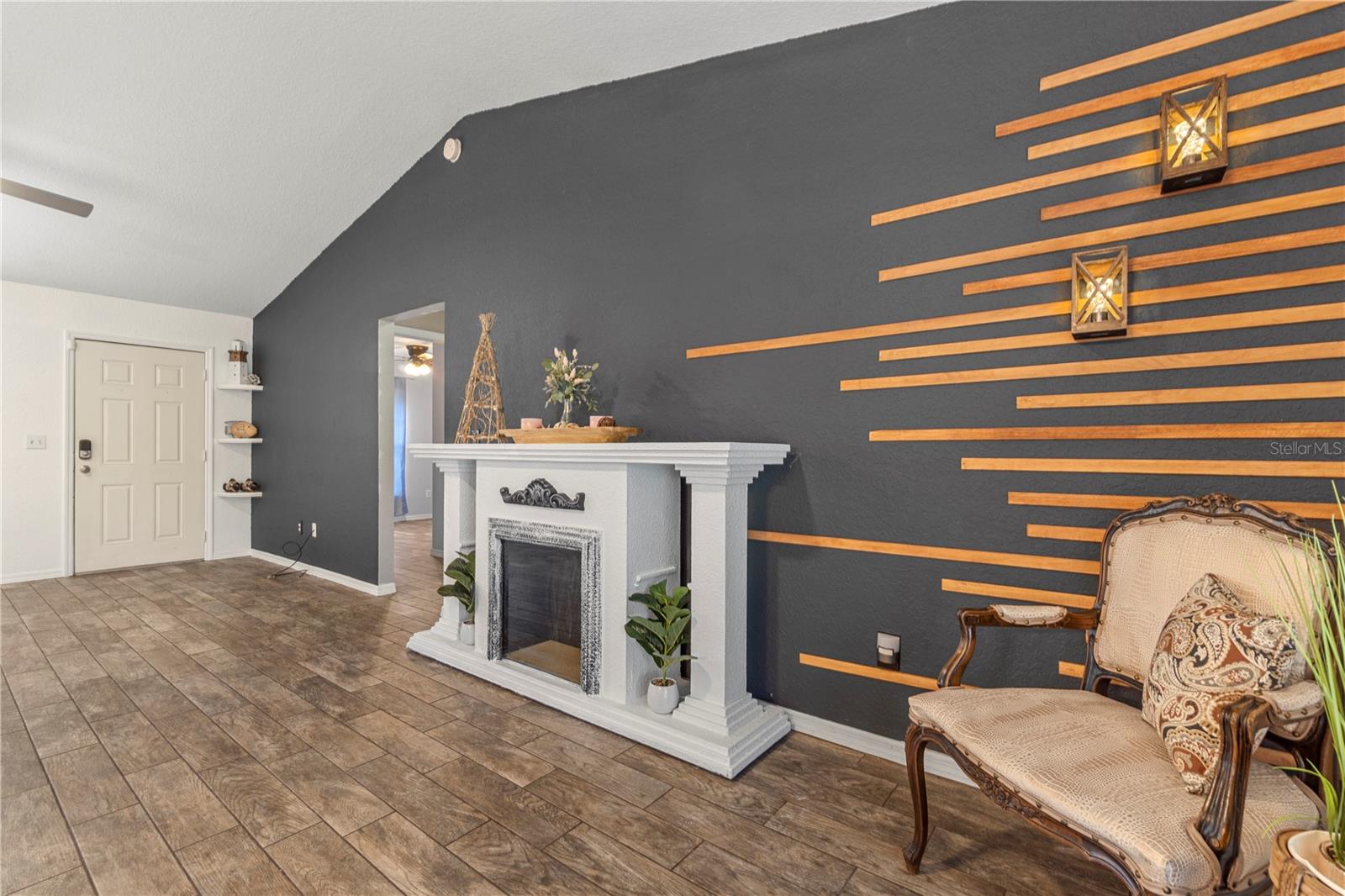 SILVER SPGS SHORES UN 42 - Residential