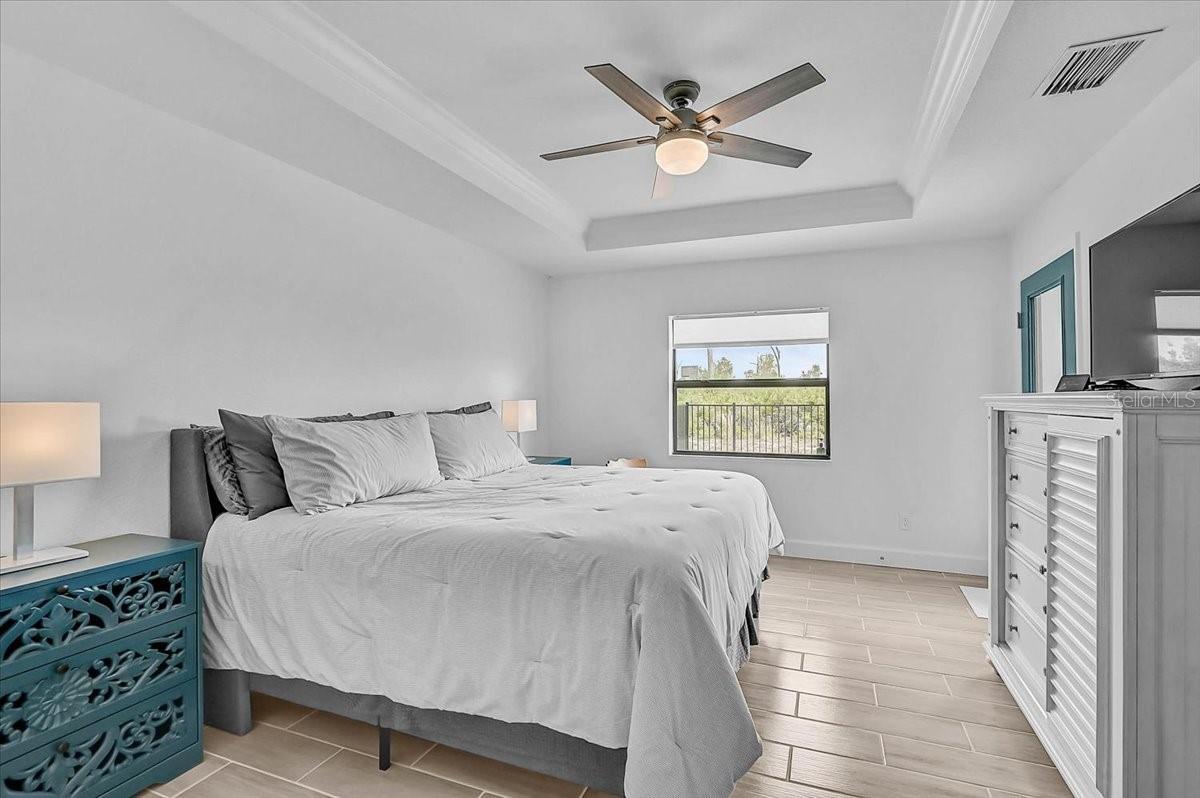 ROTONDA LAKES - Residential