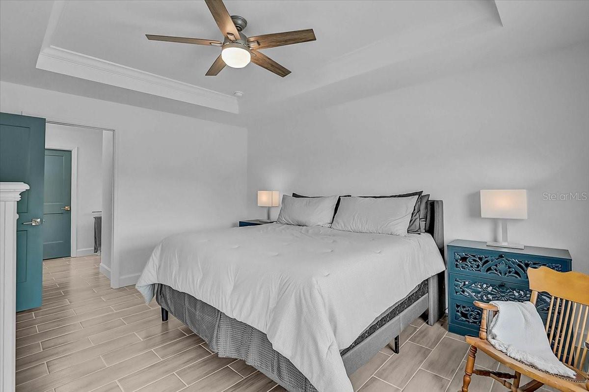 ROTONDA LAKES - Residential