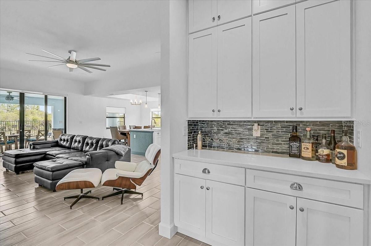 112 HERCULES DRIVE, ROTONDA WEST, FL, 33947 3 112 HERCULES DRIVE