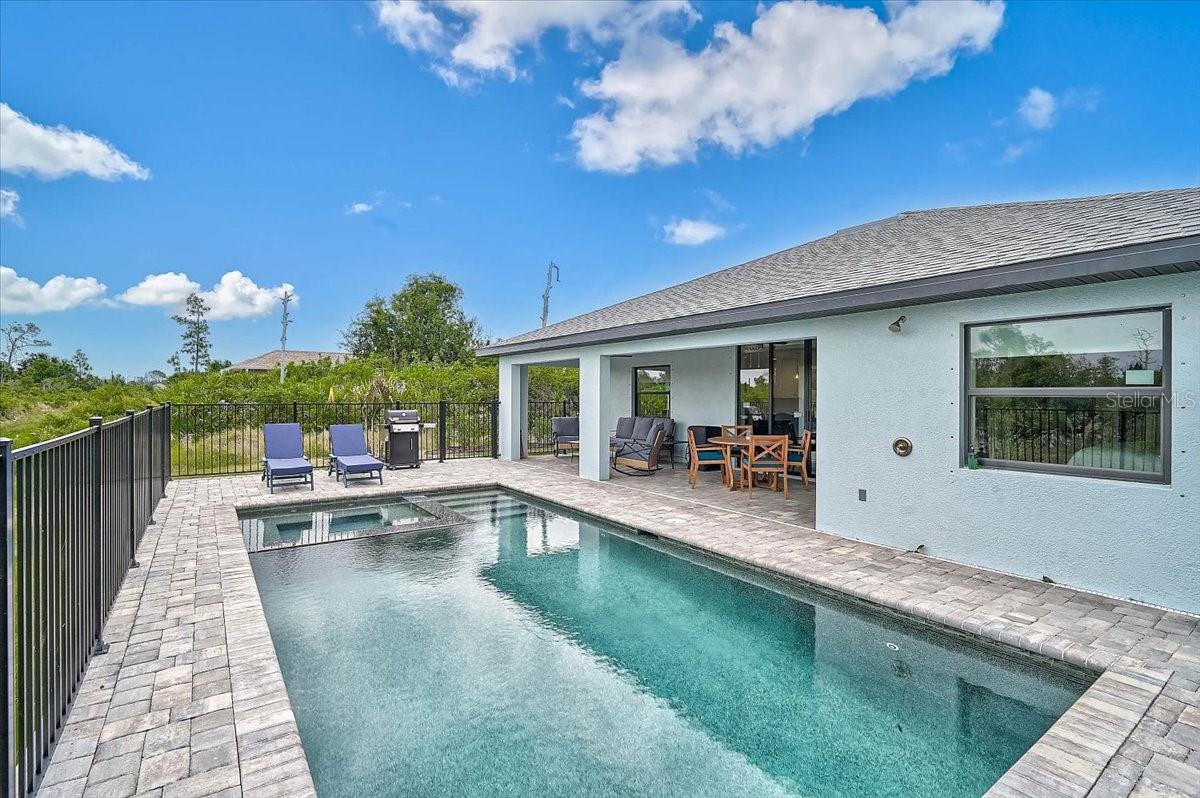 ROTONDA LAKES - Residential