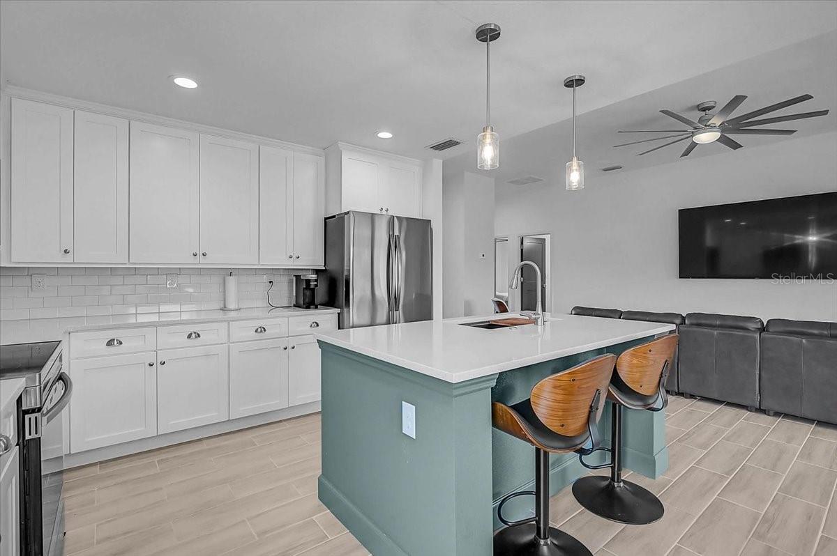 ROTONDA LAKES - Residential