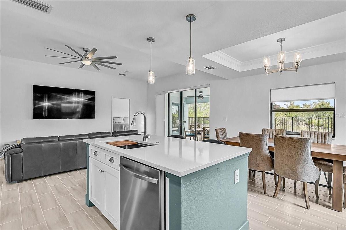 ROTONDA LAKES - Residential