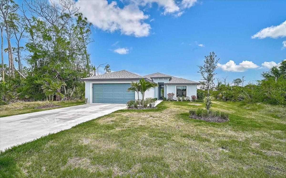 ROTONDA LAKES - Residential