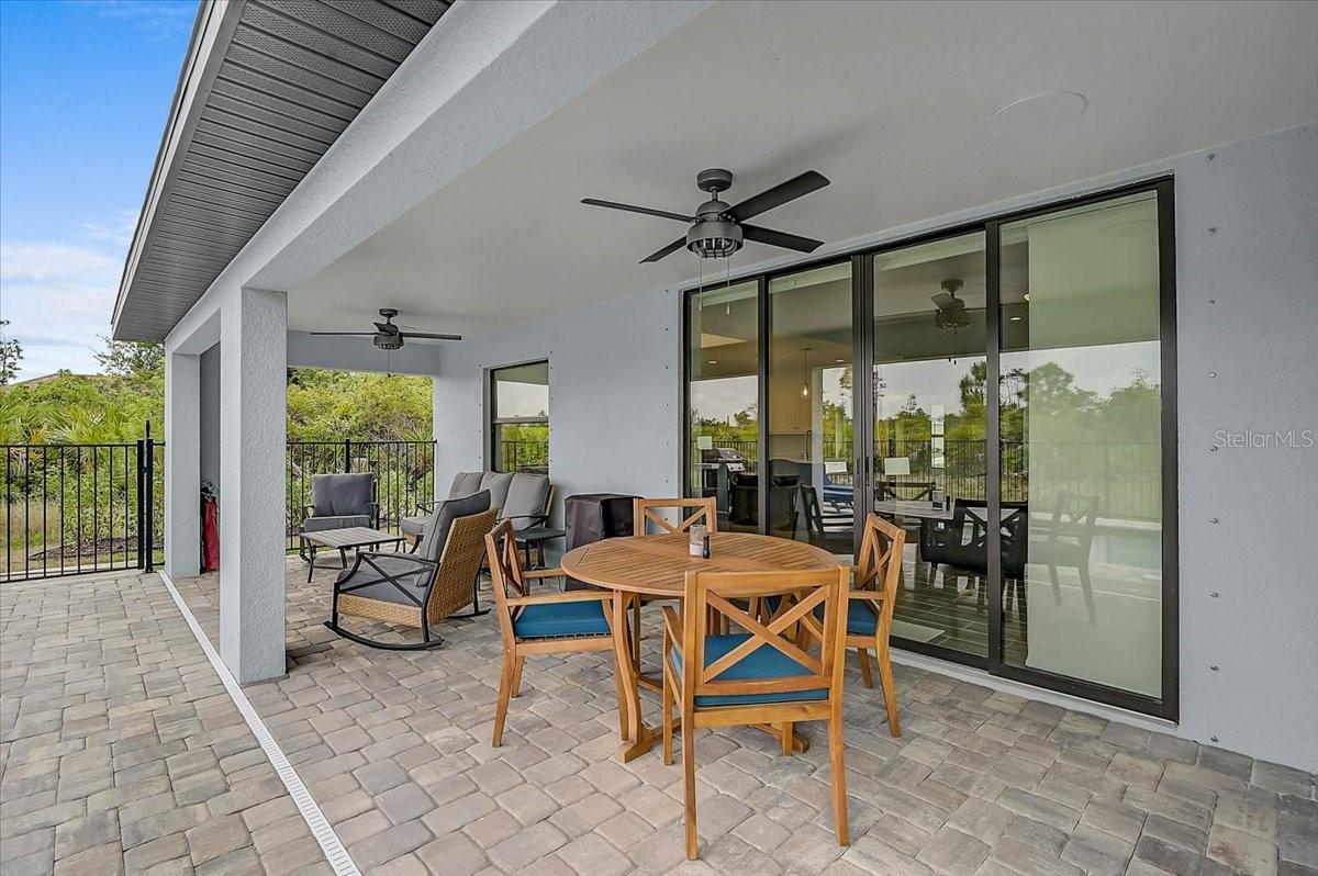 ROTONDA LAKES - Residential