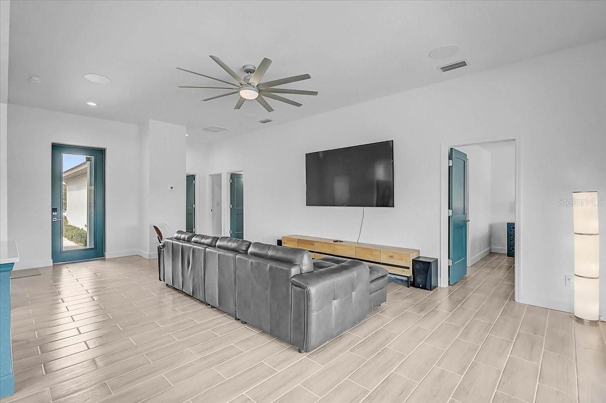 112 HERCULES DRIVE, ROTONDA WEST, FL, 33947 4 112 HERCULES DRIVE
