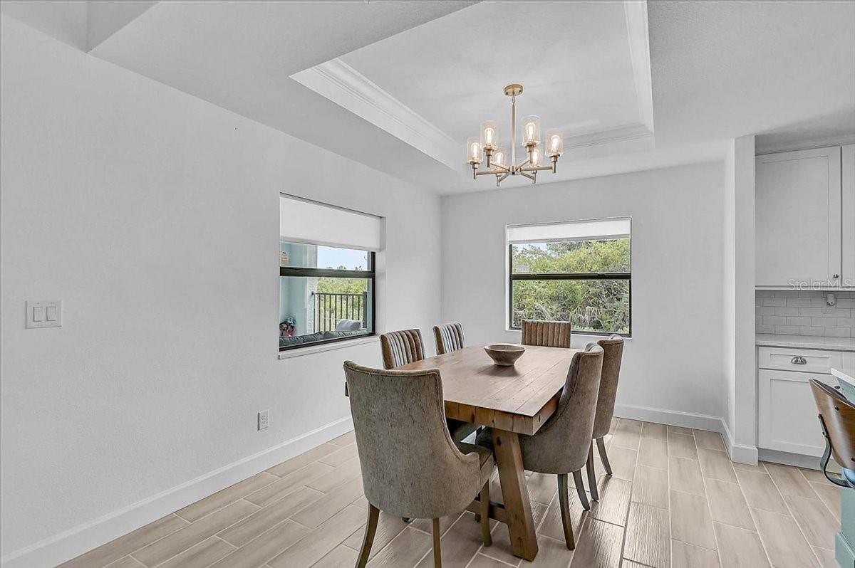 ROTONDA LAKES - Residential