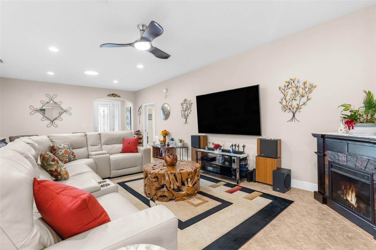 11206 KISKADEE CIRCLE
