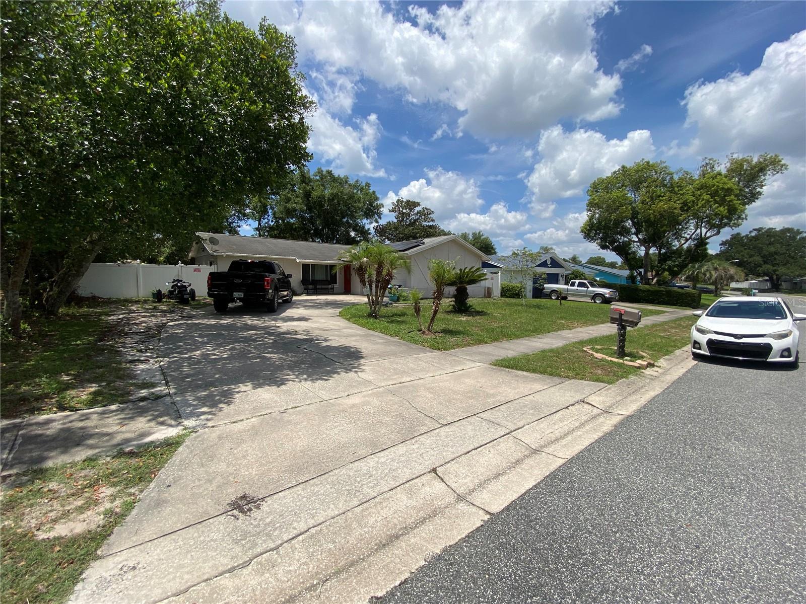 1255 GUINEVERE DRIVE