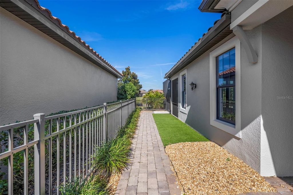 Photo of 4816 Heinman Cove, Palmetto, FL 34221 (MLS # TB8453023)