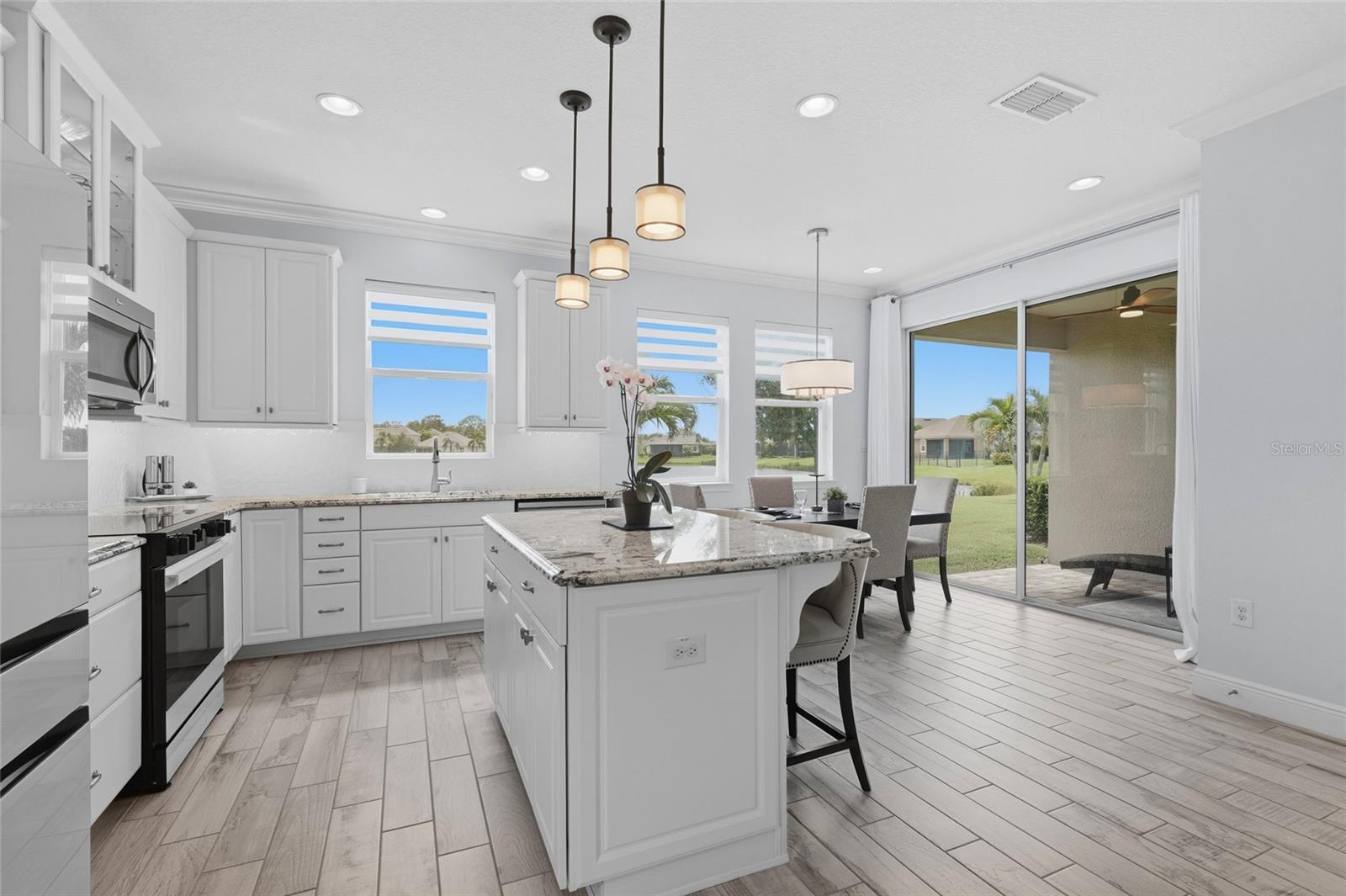 5353 BENTGRASS WAY