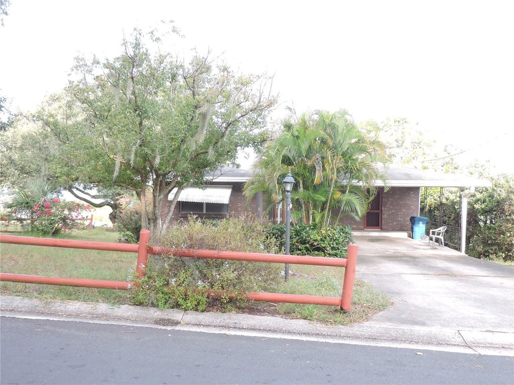 Pinehurst tract | Sarasota Real Estate 4 Photo of 1131 Sunset Drive, Lake Wales, FL 33853 (MLS # K4903119)