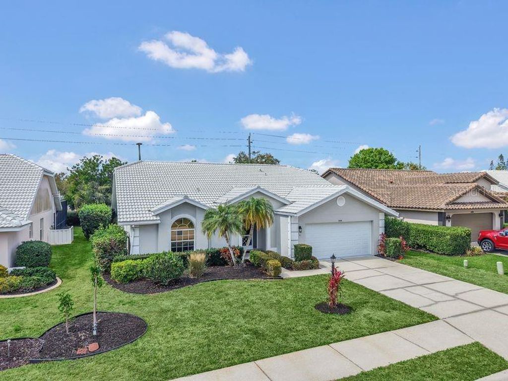 Photo of 6409 Stone River Road, Bradenton, FL 34203 (MLS # A4640385)