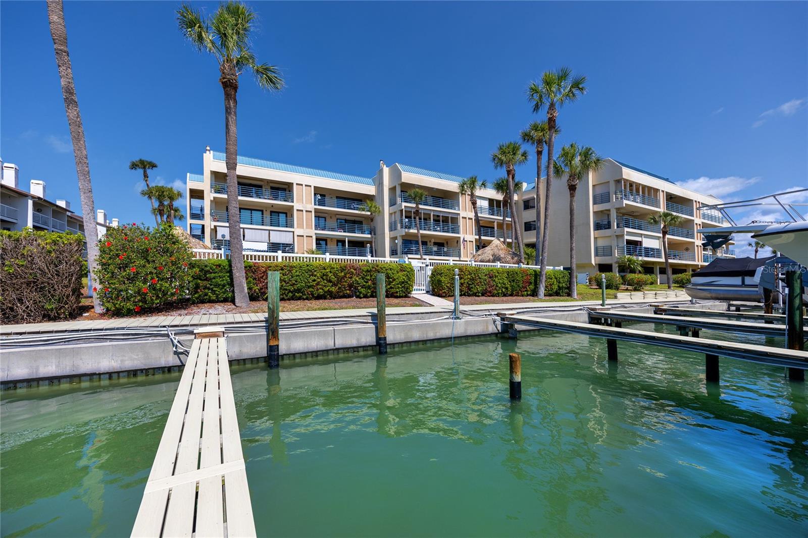 363 PINELLAS BAYWAY S 33