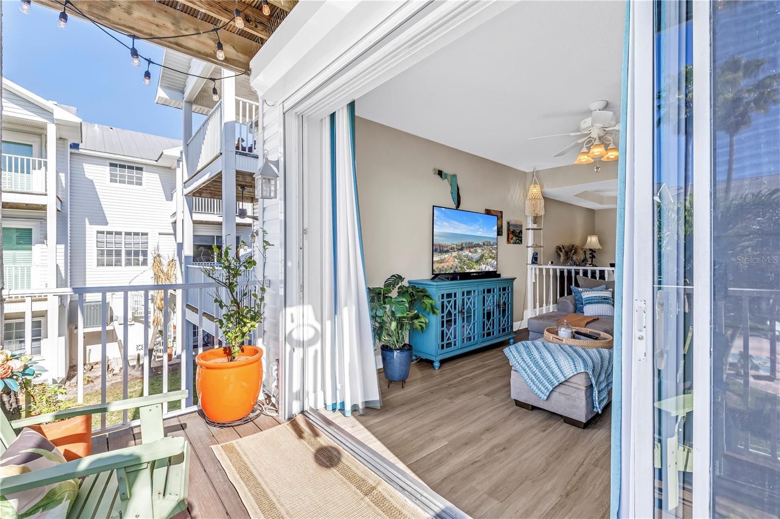 TIDES VILLAGE - CONCOURSE - Residential