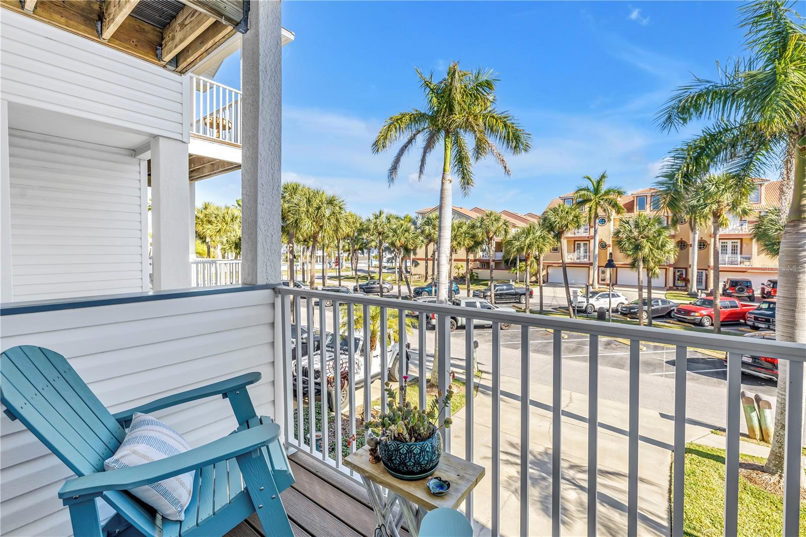 TIDES VILLAGE - CONCOURSE - Residential