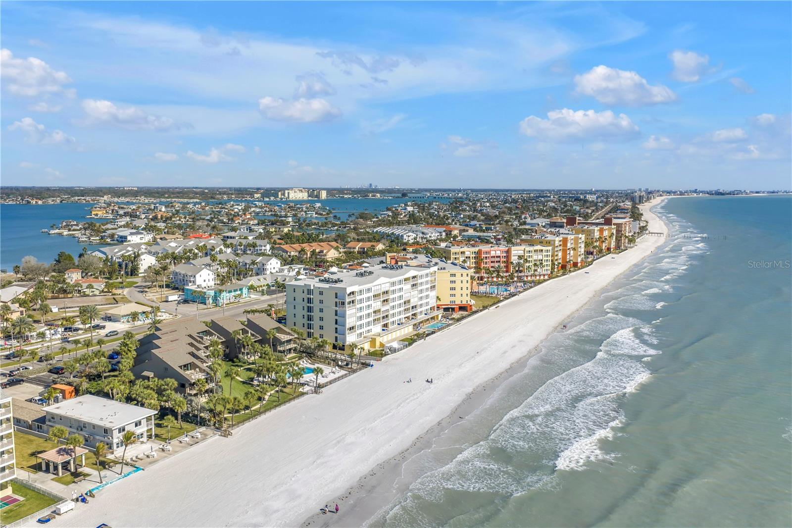 TIDES VILLAGE - CONCOURSE - Residential