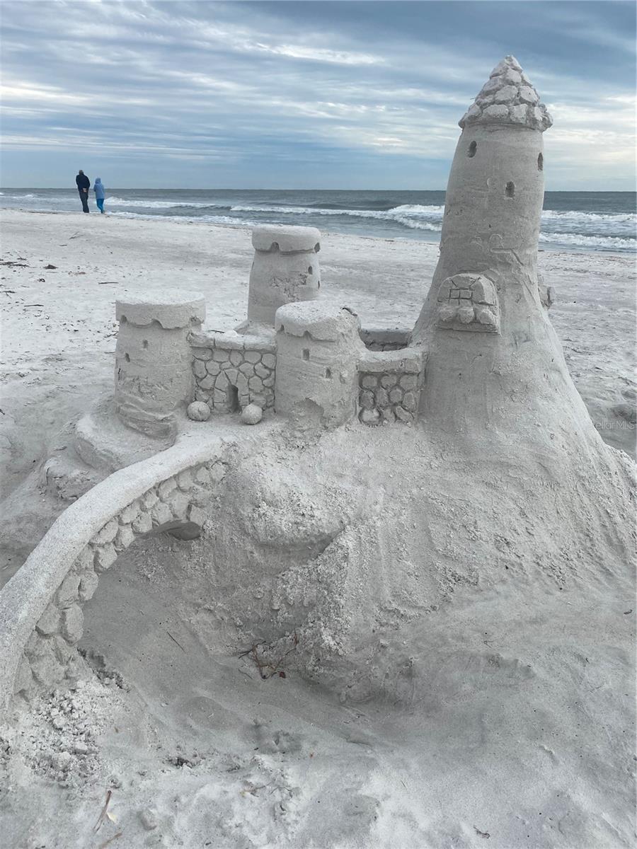 TIDES VILLAGE - CONCOURSE - Residential