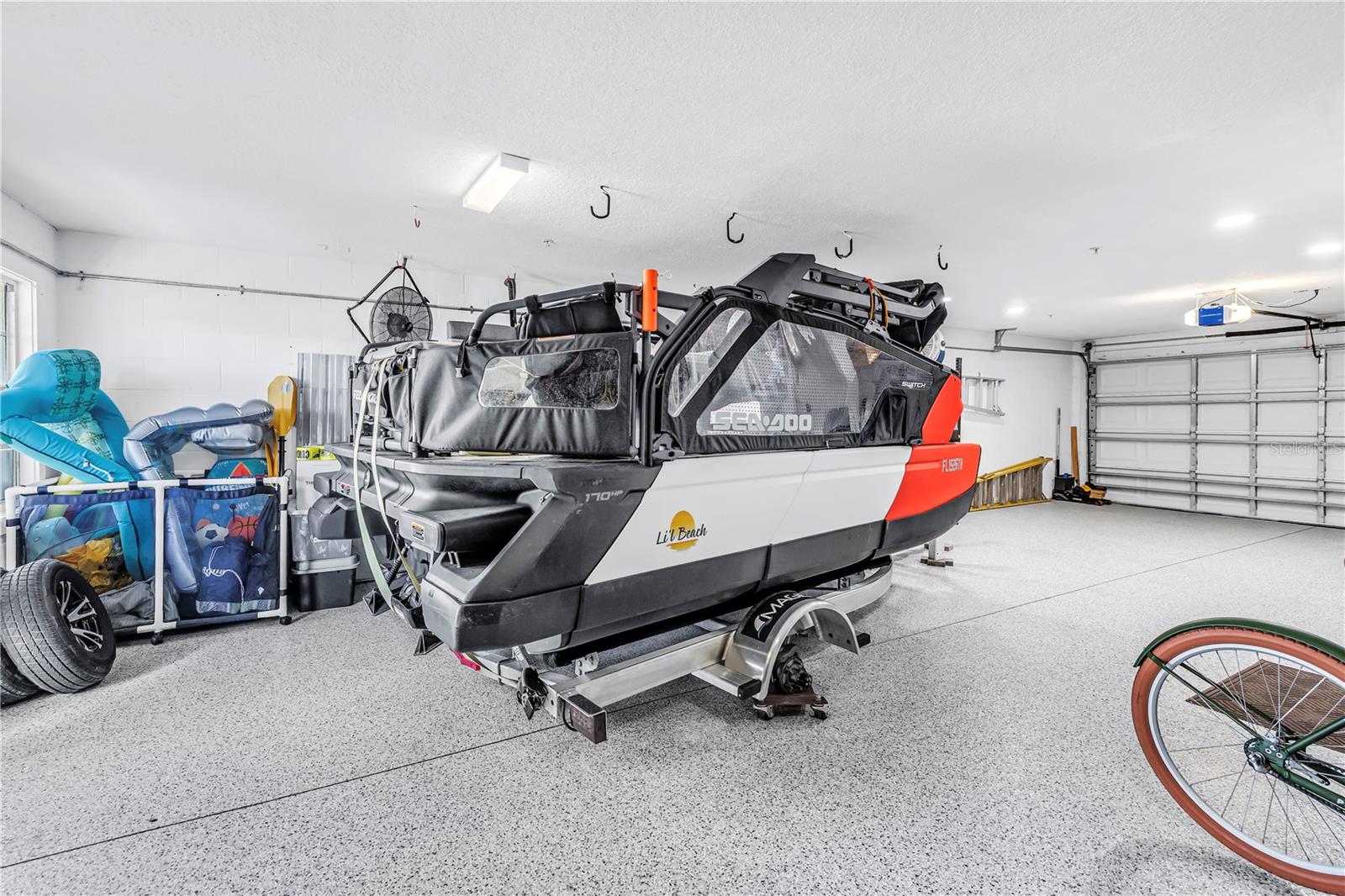 TIDES VILLAGE - CONCOURSE - Residential