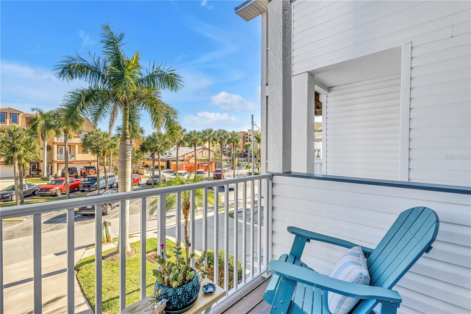 TIDES VILLAGE - CONCOURSE - Residential