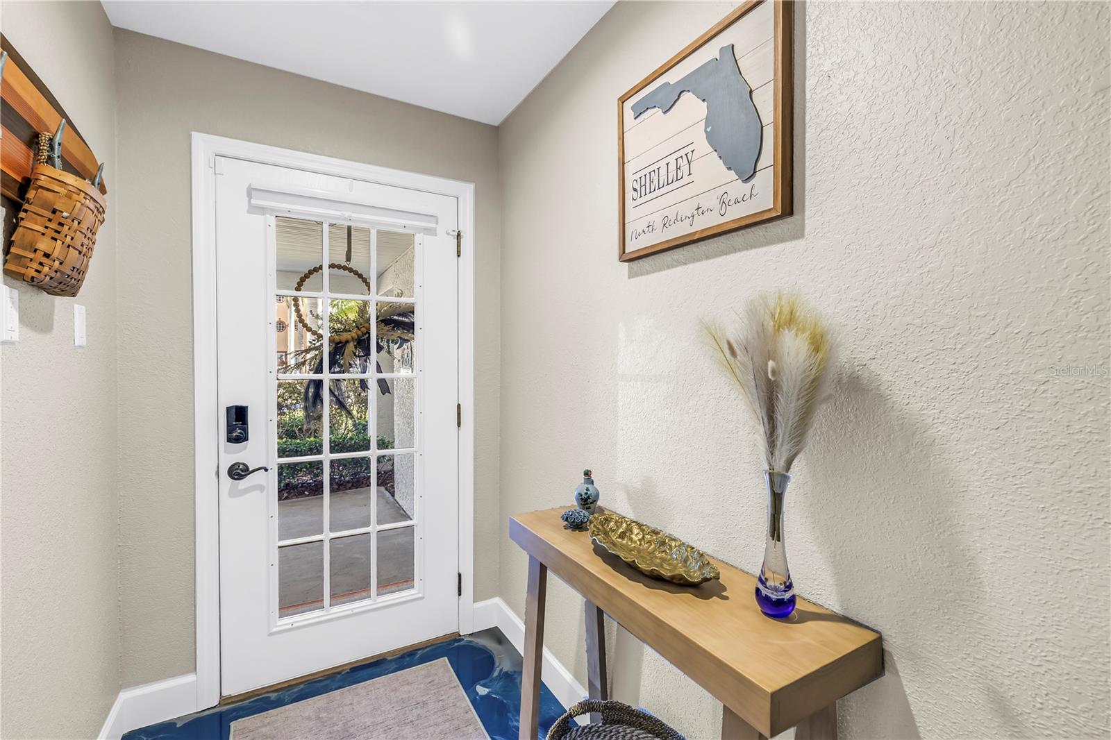 TIDES VILLAGE - CONCOURSE - Residential