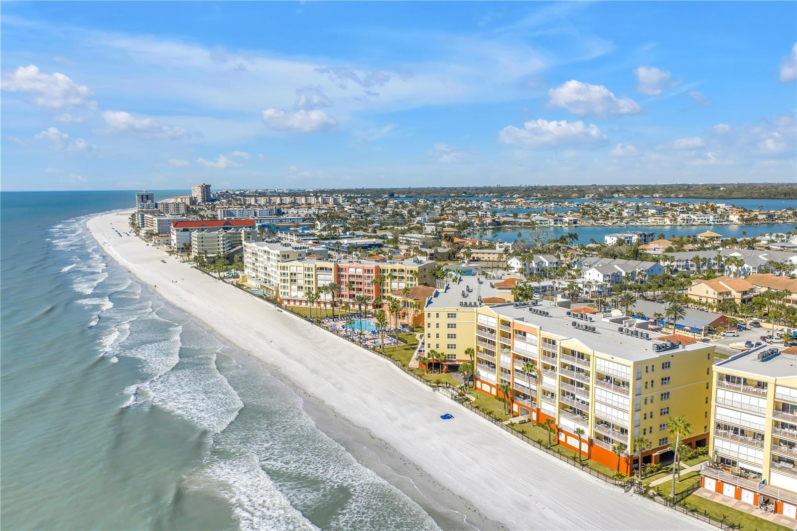 TIDES VILLAGE - CONCOURSE - Residential