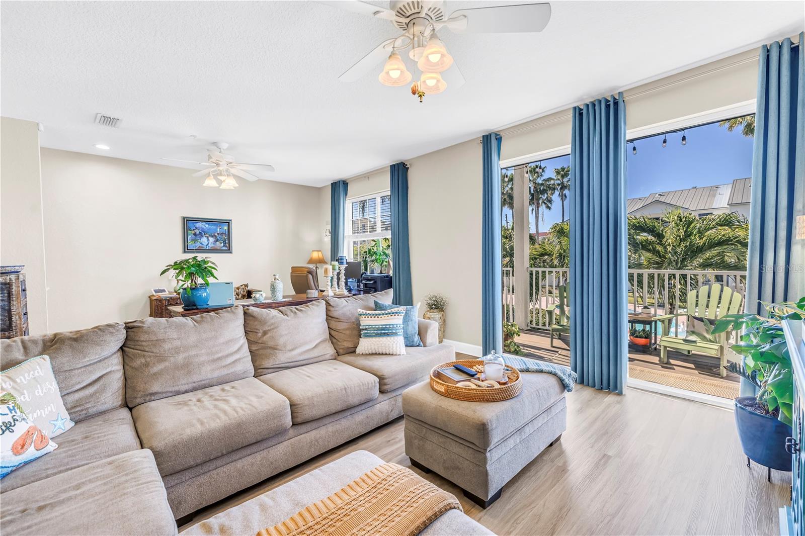 TIDES VILLAGE - CONCOURSE - Residential