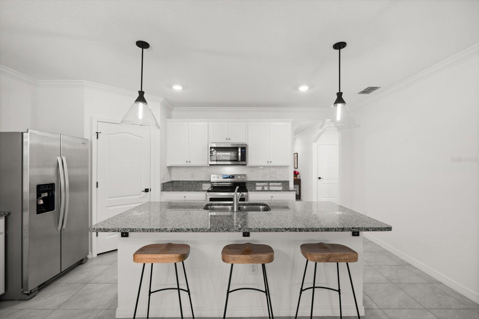 5684 HORSESHOE LOOP