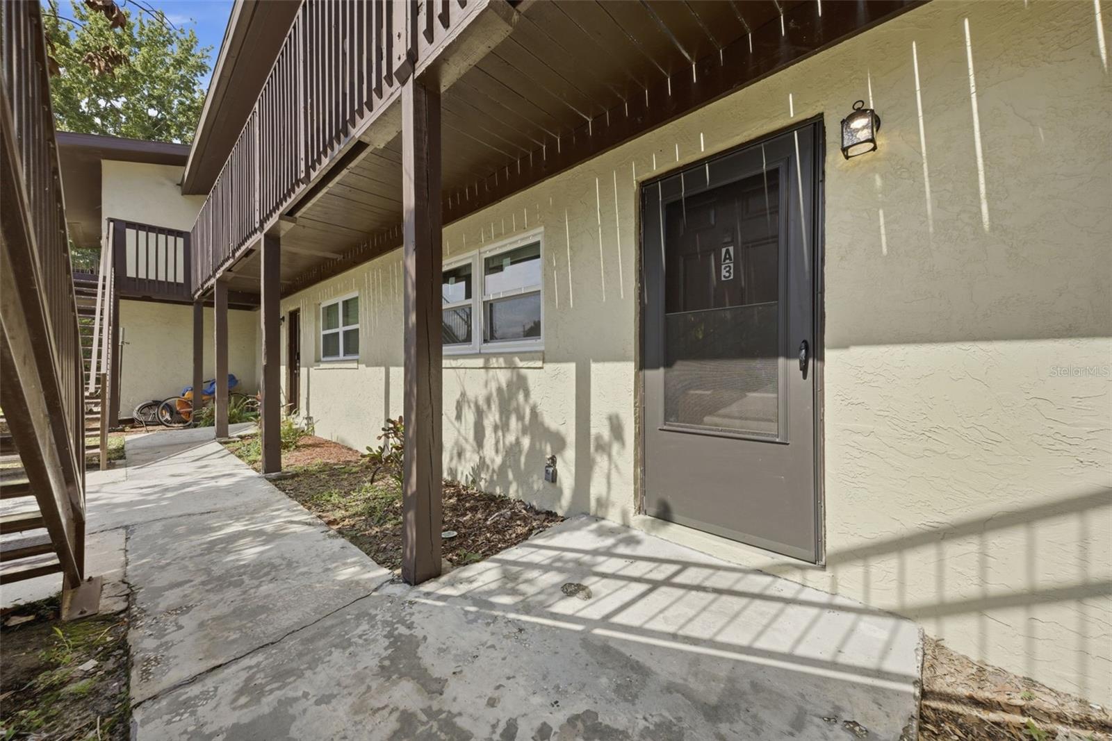 SANDY COVE LAKELAND & SANDY COVE LAKELAND ADD 01 - Residential