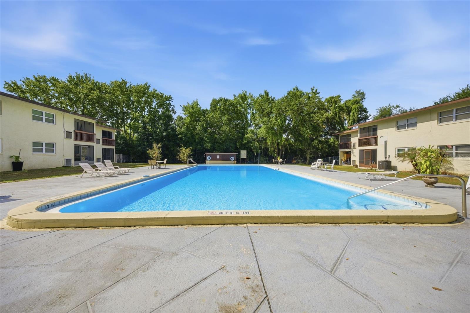 SANDY COVE LAKELAND & SANDY COVE LAKELAND ADD 01 - Residential
