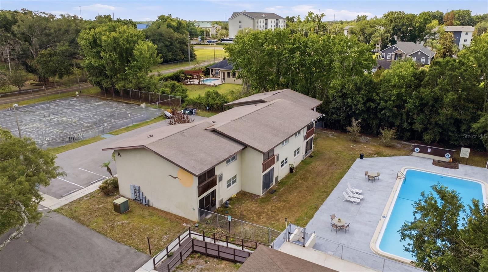 SANDY COVE LAKELAND & SANDY COVE LAKELAND ADD 01 - Residential