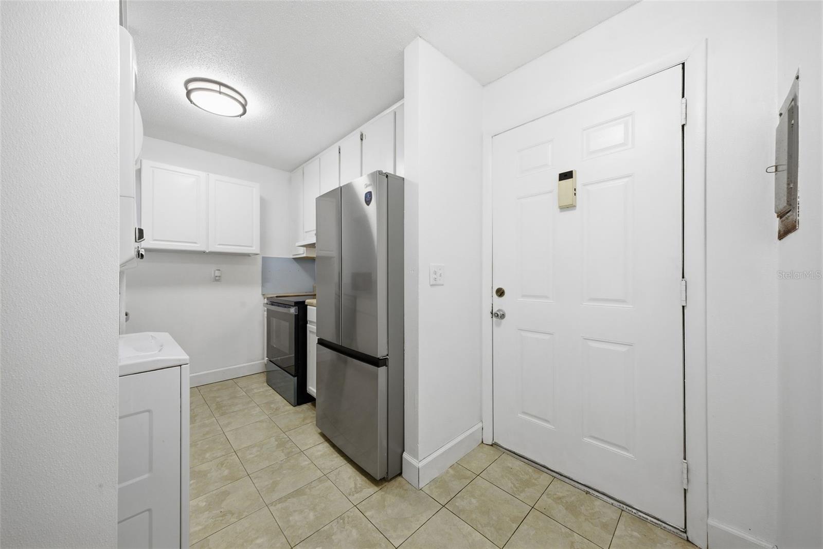 SANDY COVE LAKELAND & SANDY COVE LAKELAND ADD 01 - Residential