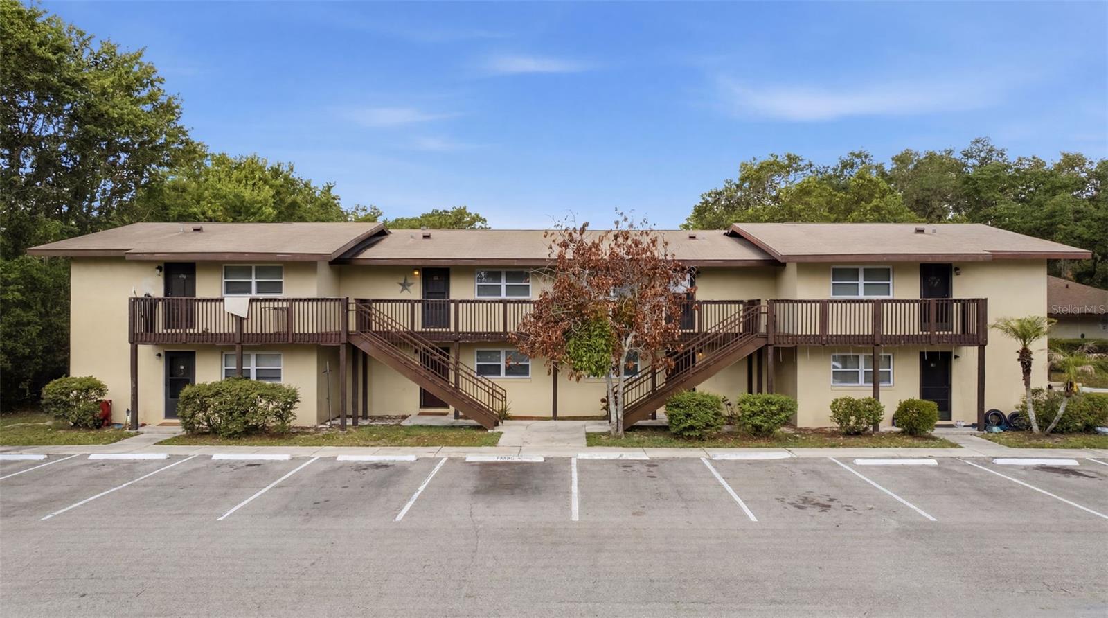 SANDY COVE LAKELAND & SANDY COVE LAKELAND ADD 01 - Residential